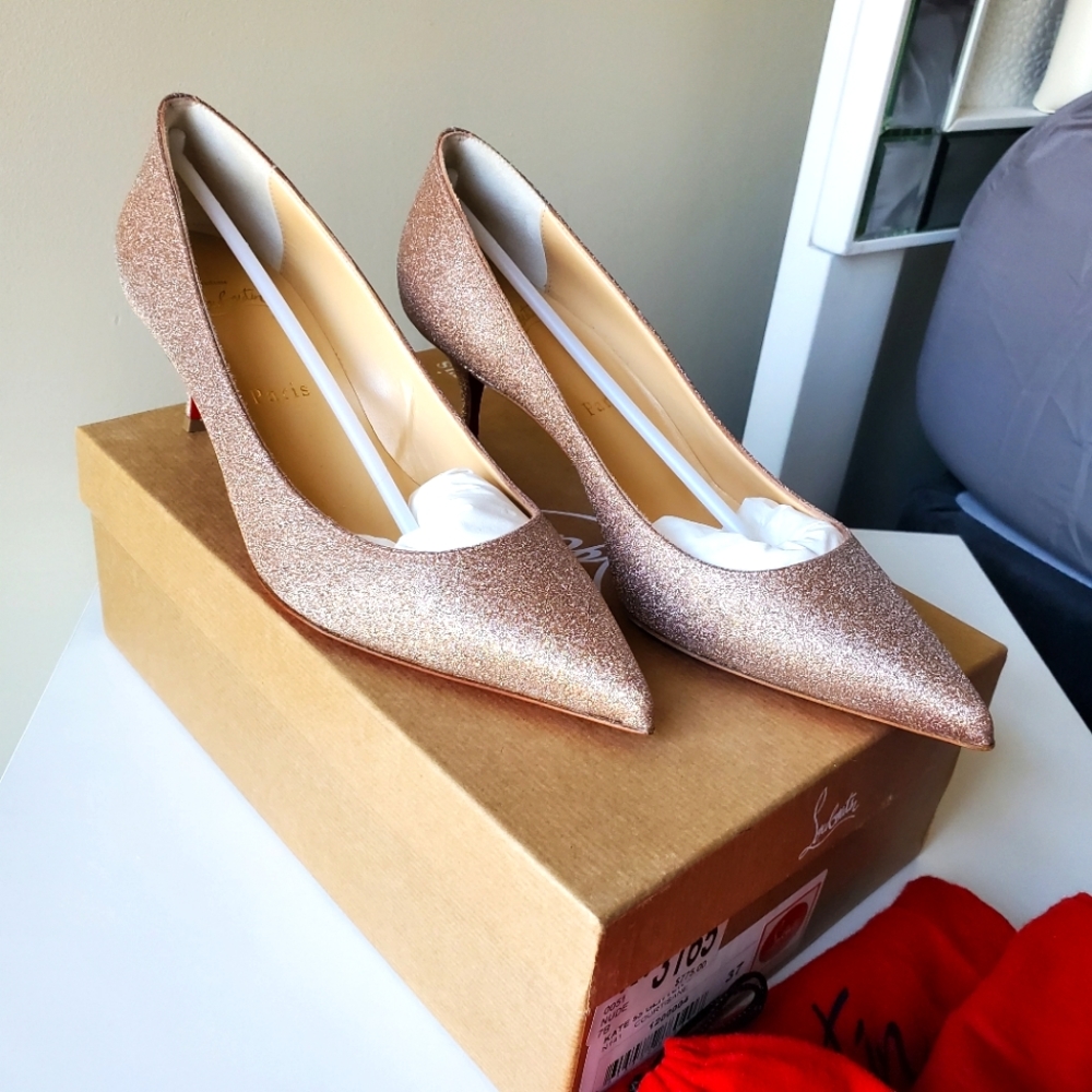 Christian Louboutin Glitter Heels in Gold